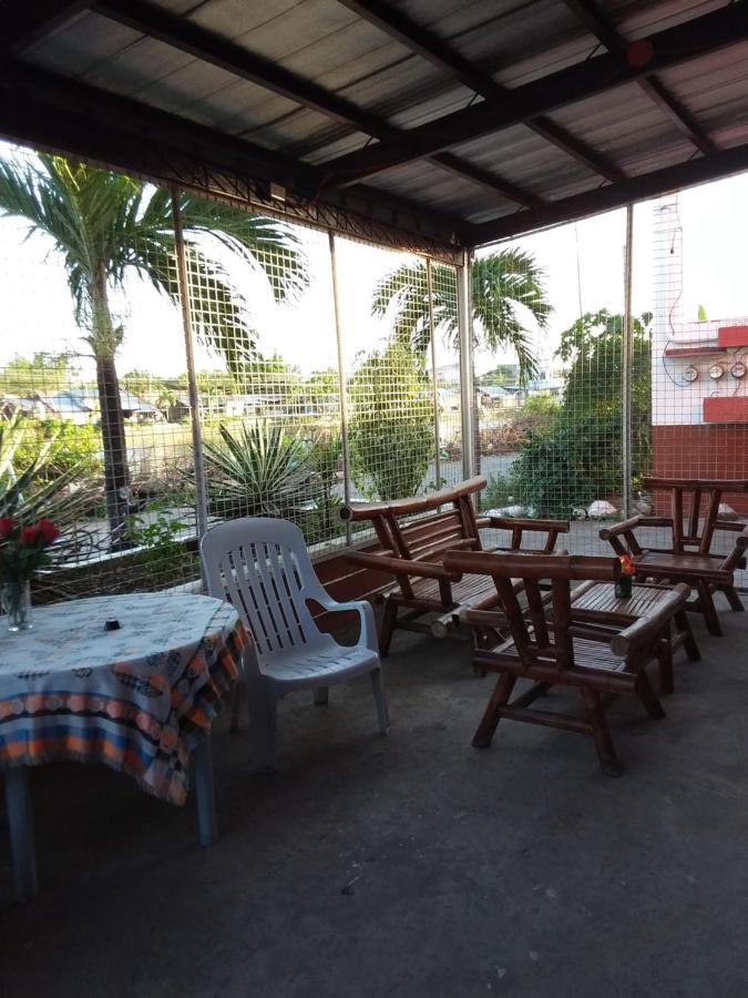 Pete'S Inn Roxas City Exteriör bild